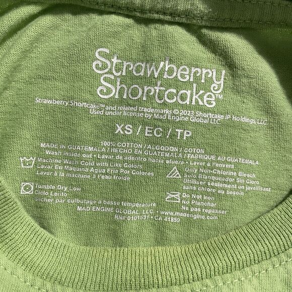 Strawberry Shortcake Kindness Helps Friendship Grow Green Graphic Tee Size XS - Picture 2 of 8